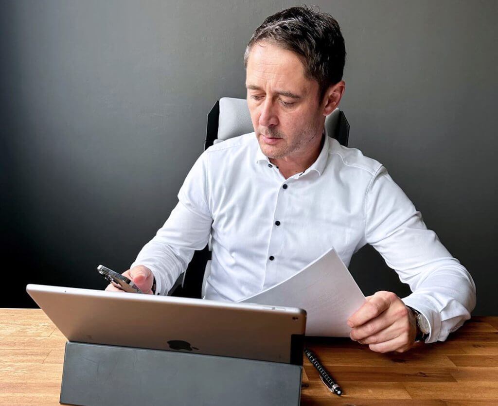 Konzept Wohlstand Lars Meyer Handy